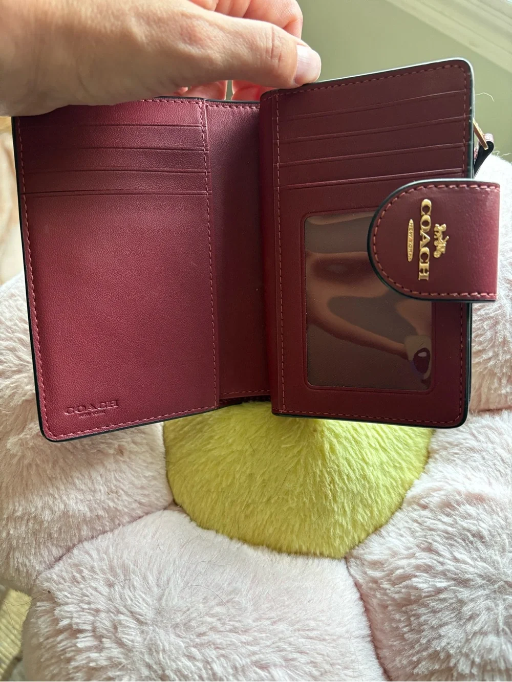 COACH Medium Corner Zip Wallet, Burgundy, Floral - Picture 8 of 9